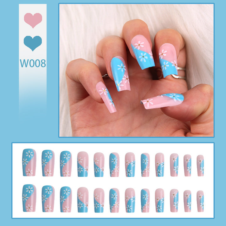 Artificial nails with delicate flower design Bowlift