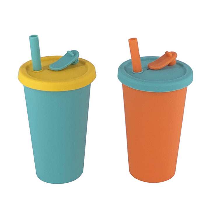 Ladies silicone drinking cup with lid and straw Bowlift