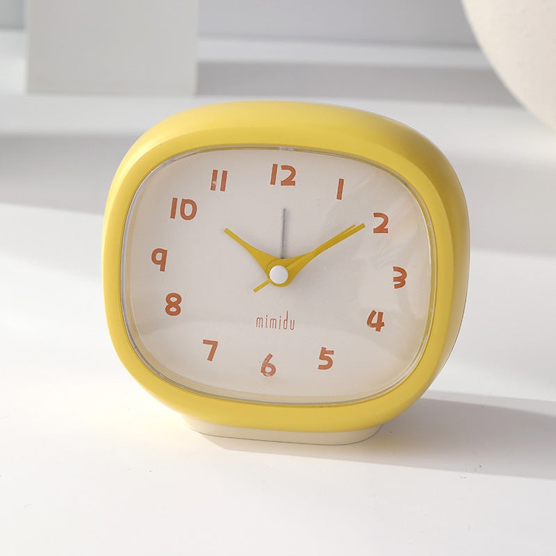 Table Clock in Modern Retro Design Bowlift
