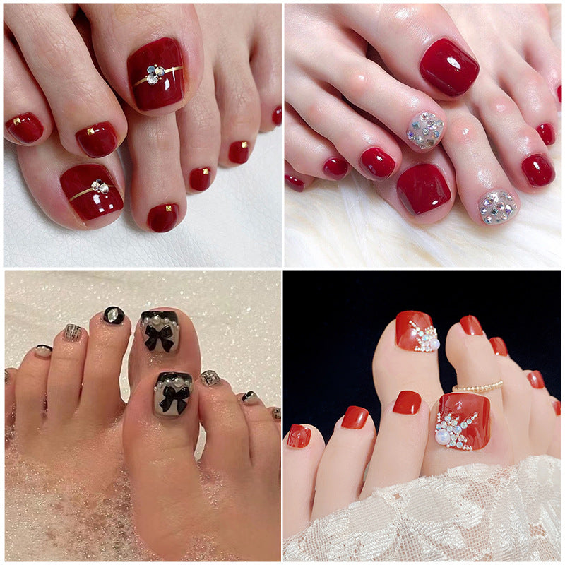 Artful toenail art with glitter and geometric accents Bowlift
