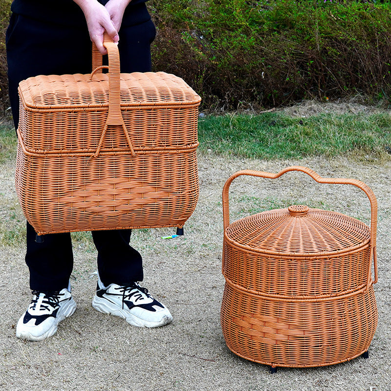 Ladies decorative laundry basket with lid and handle Bowlift