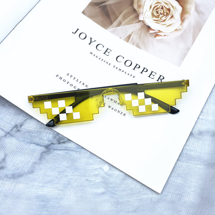 Fashion Forward Geometric Sunglasses Bowlift
