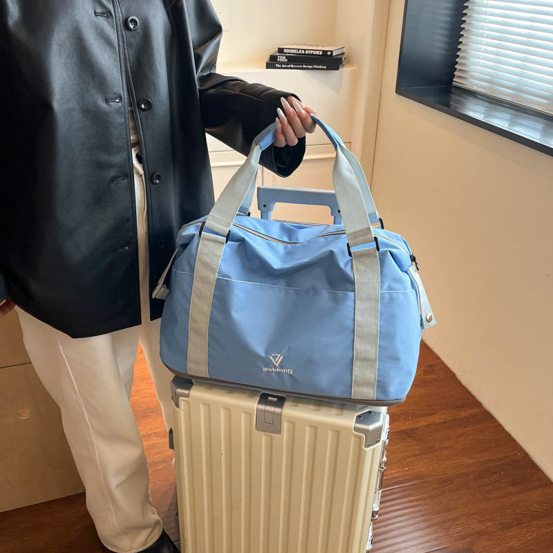 Practical Fitness and Travel Bag Bowlift