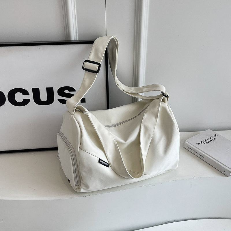 Tote bag with adjustable shoulder strap and spacious inner compartment Bowlift