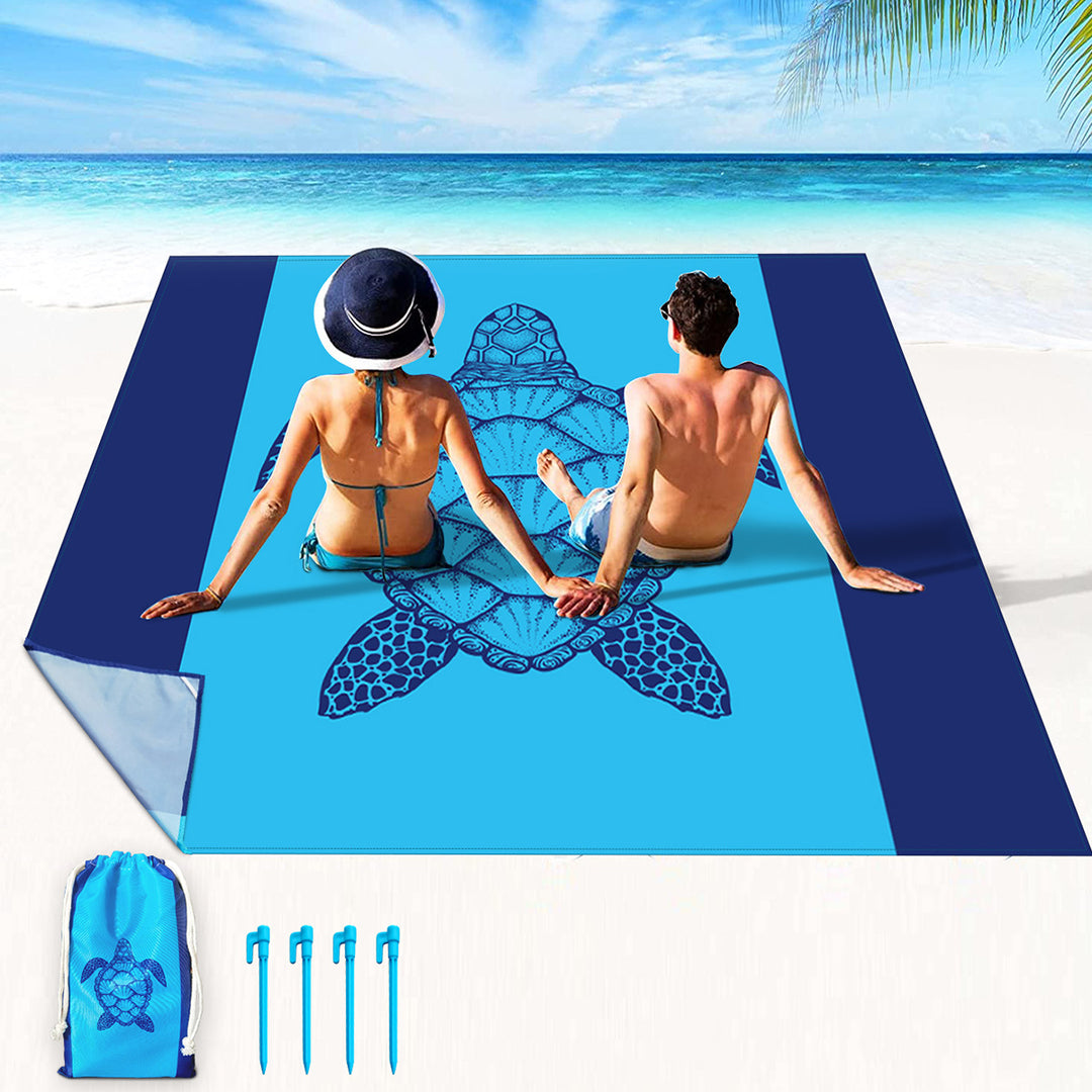 Beach blanket with maritime turtle motif Bowlift
