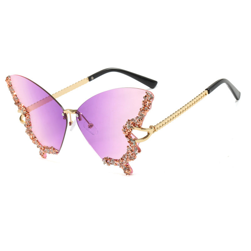 Women's large cat-eye sunglasses with sparkling rhinestone embellishment and elegant frame Bowlift
