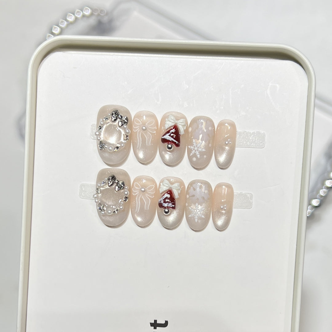 Themed Press-On Nail Art Set with Hello Kitty Designs Bowlift
