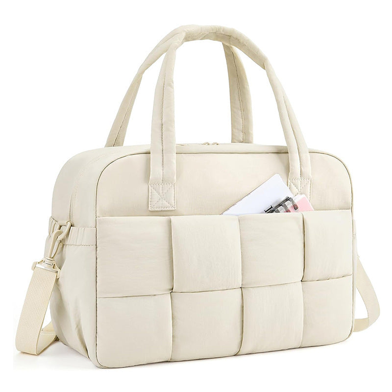 Practical and Stylish Travel Bag with Structured Design Bowlift