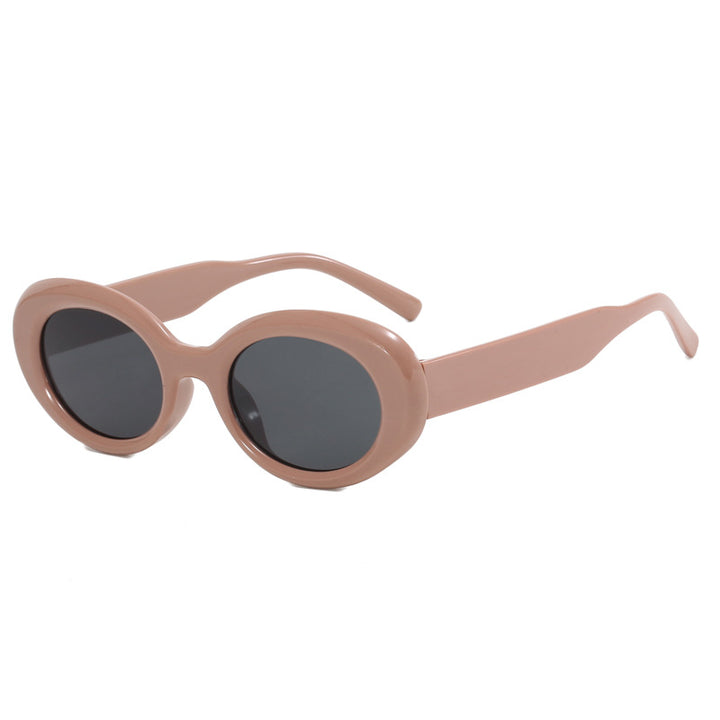 Ladies stylish sunglasses in extravagant leopard pattern Bowlift