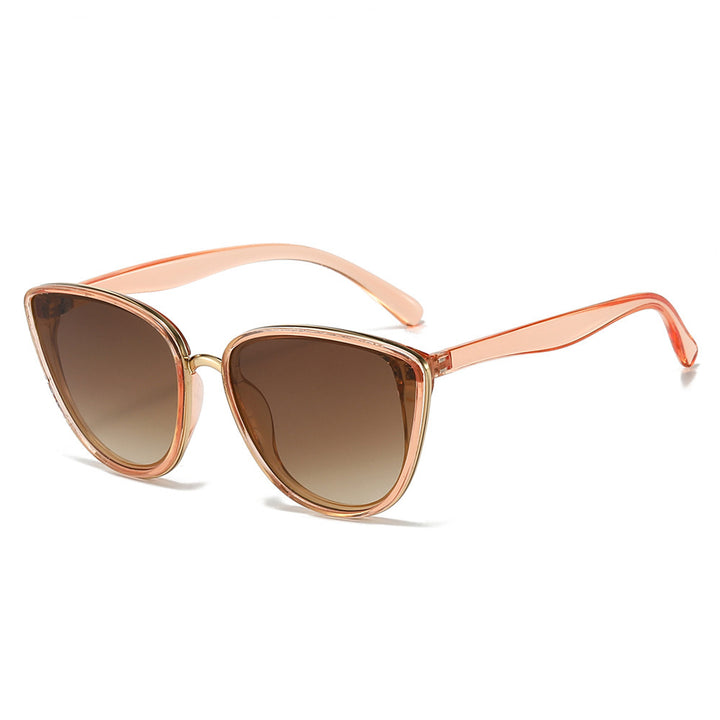 Fashion-Forward Triangular Frame Sunglasses Bowlift