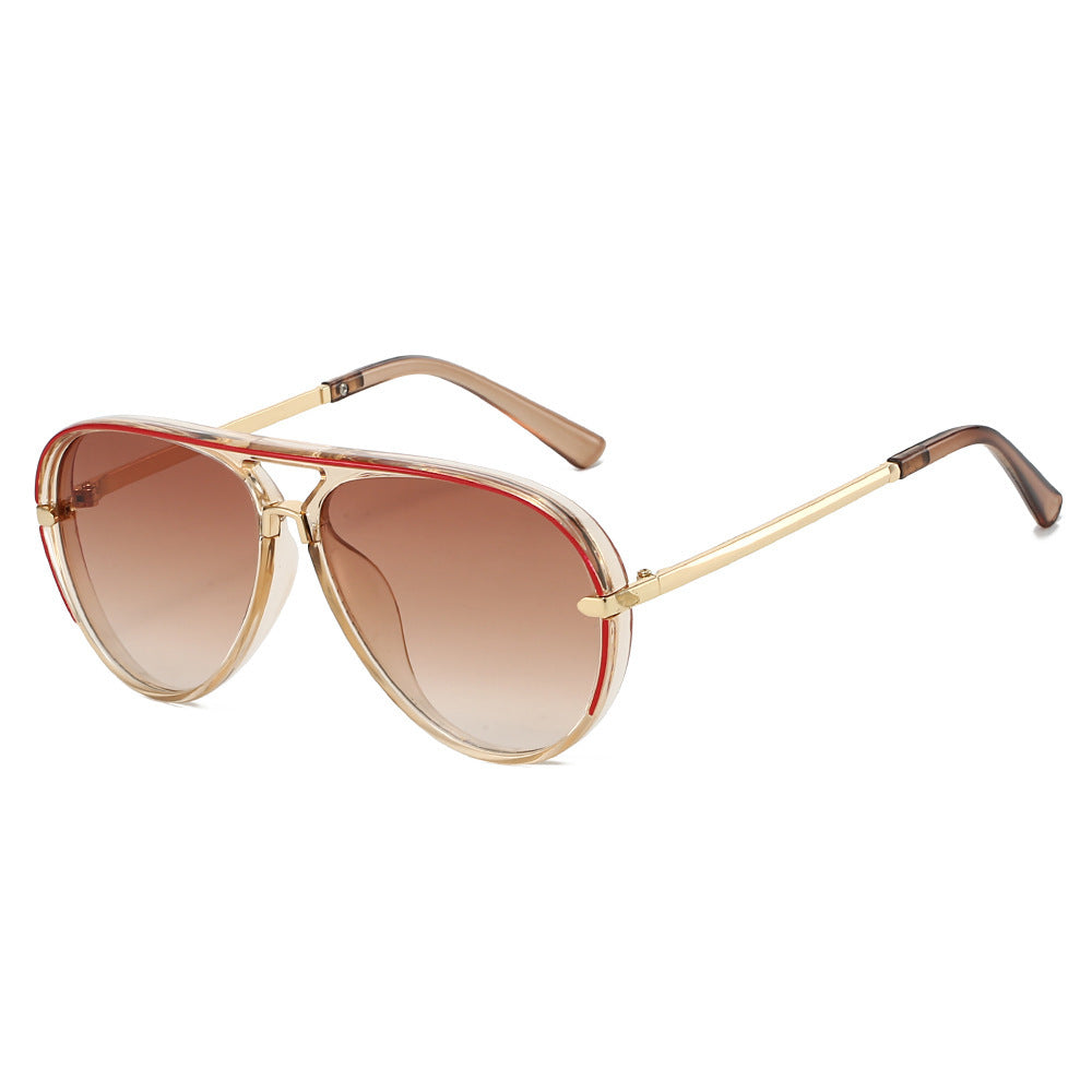 Elegant Aviator Sunglasses with Gold Accents Bowlift