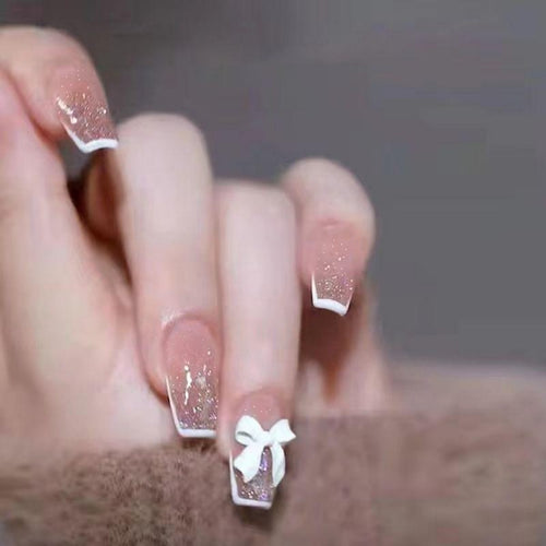 Glamorous Glittery Nail Art Bowlift