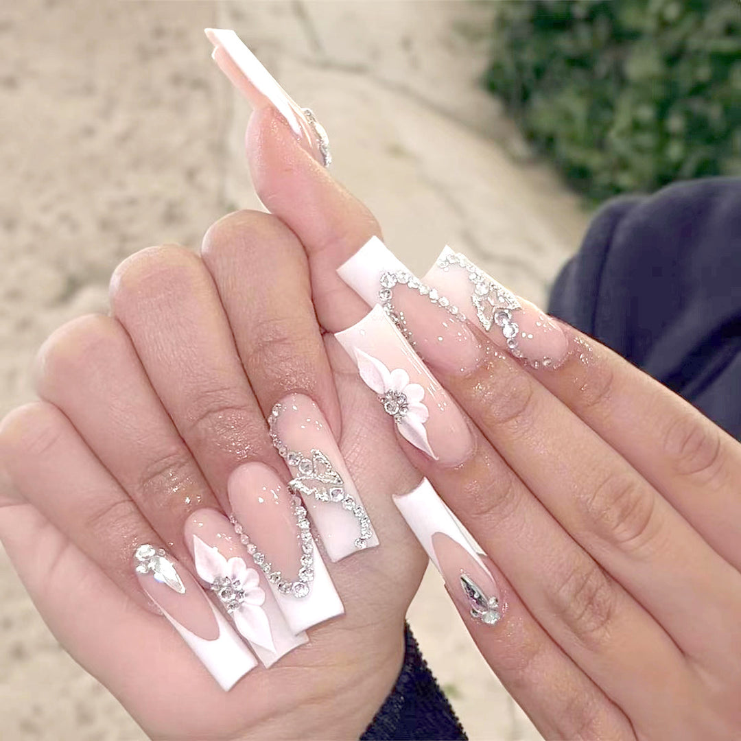 Decorative Press-On Nail Extensions Bowlift