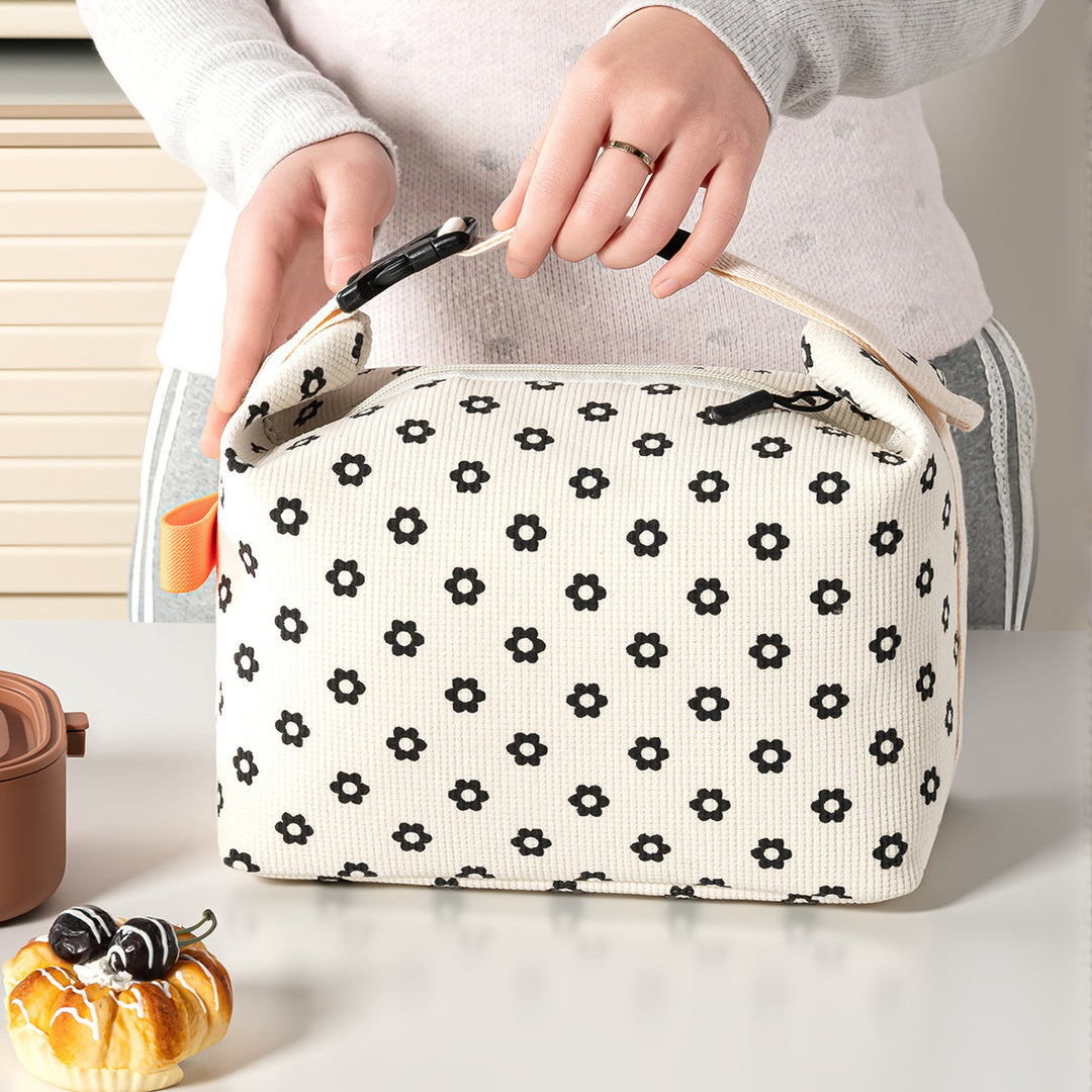 Insulated Lunch Carrier Bag with Fun Strawberry Design Bowlift