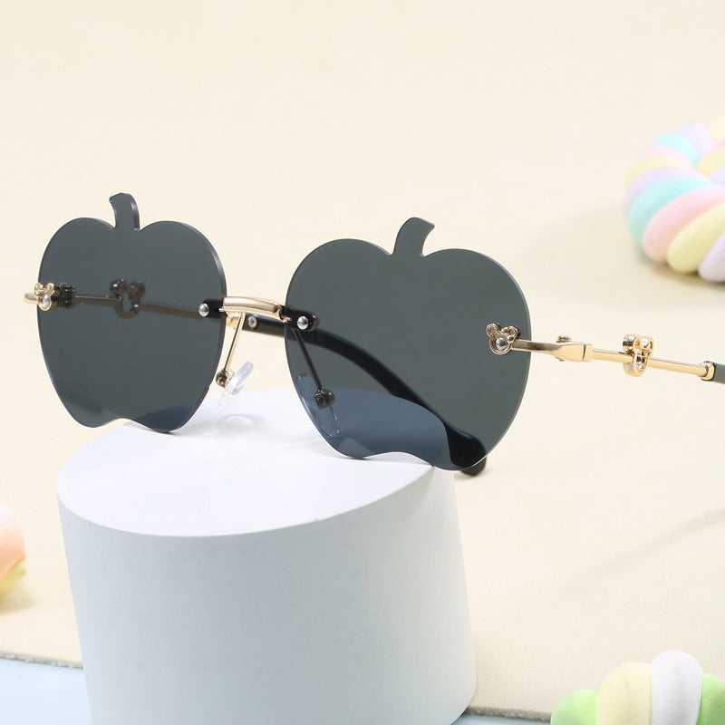 Women’s sunglasses in unique apple design Bowlift