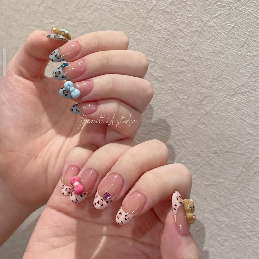 Decorative artificial nails Bowlift