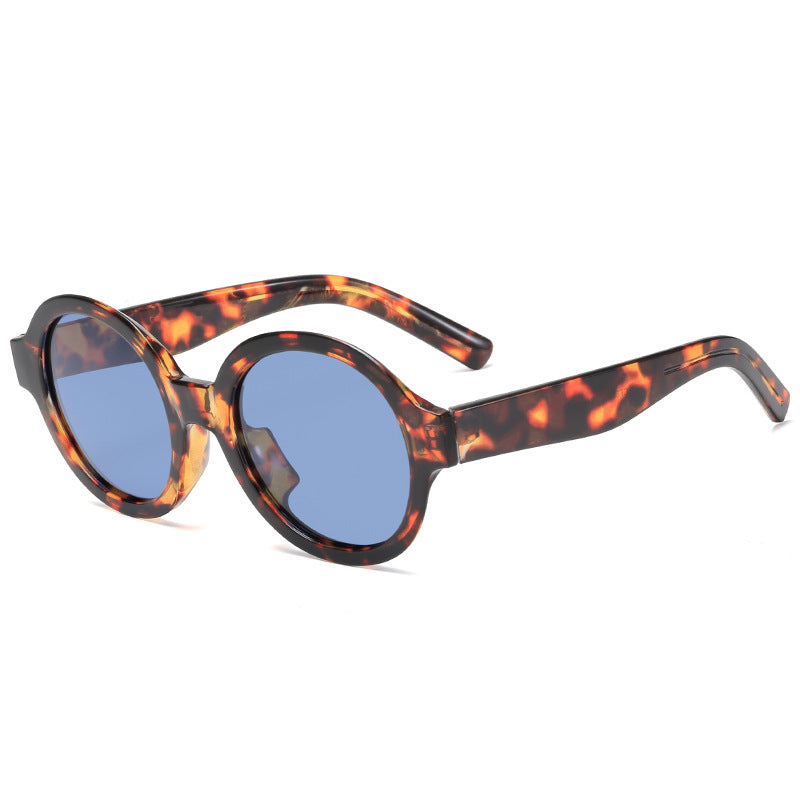 Ladies fashionable sunglasses in stylish round design Bowlift