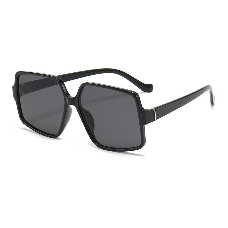 Women Stylish Sunglasses with Square Frame Bowlift