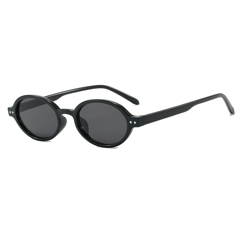 Ladies fashionable oval-shaped sunglasses with fancy frame Bowlift
