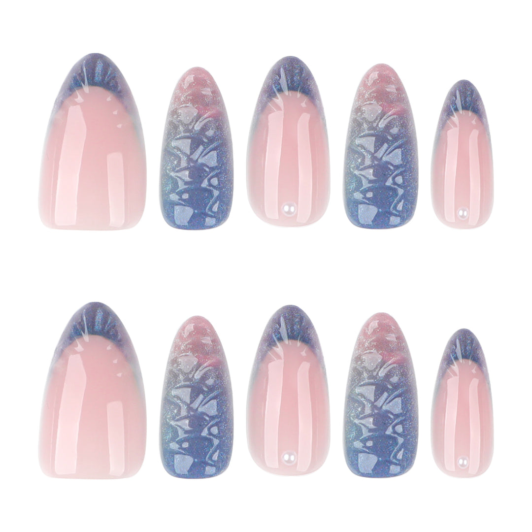 Artful nail extensions with shimmering play of colors and glamorous accents Bowlift