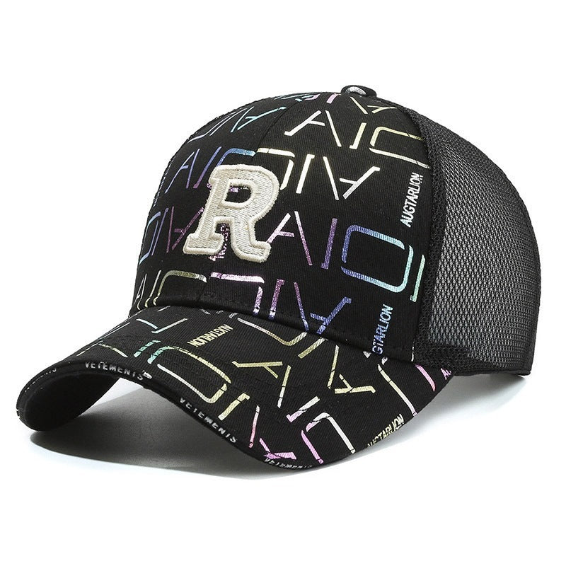 Women’s sporty and stylish cap Bowlift