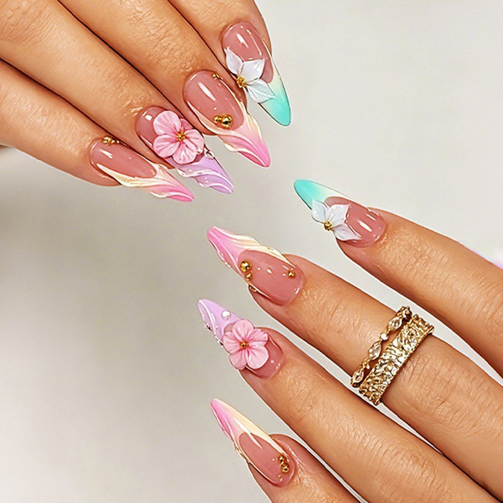 Artificial nail set with elegant flowers and delicate color gradients Bowlift