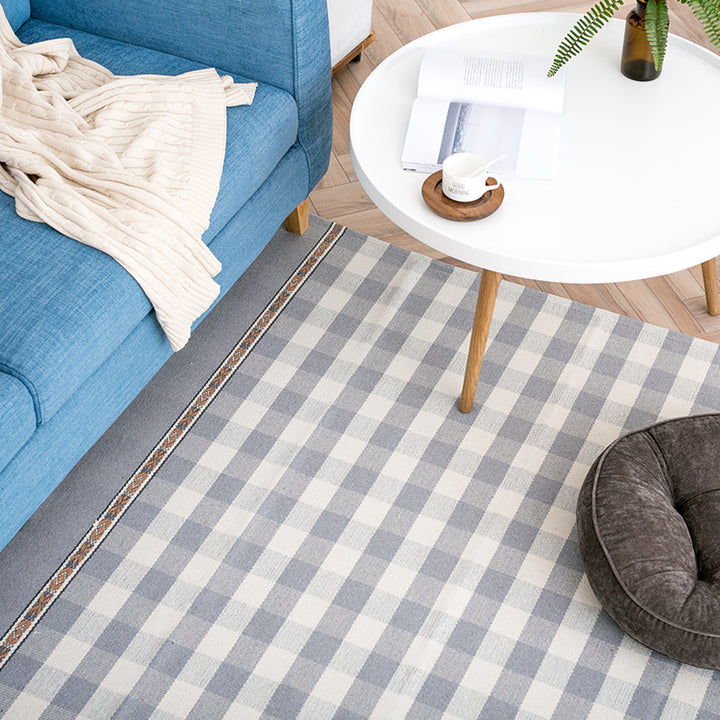 Flat-woven living and dining room rug