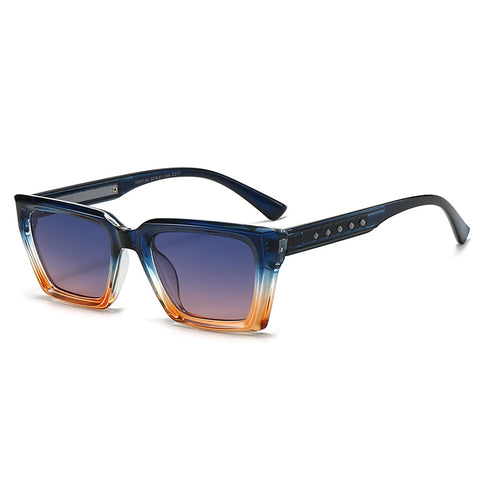 Women's stylish sunglasses in modern square design Bowlift