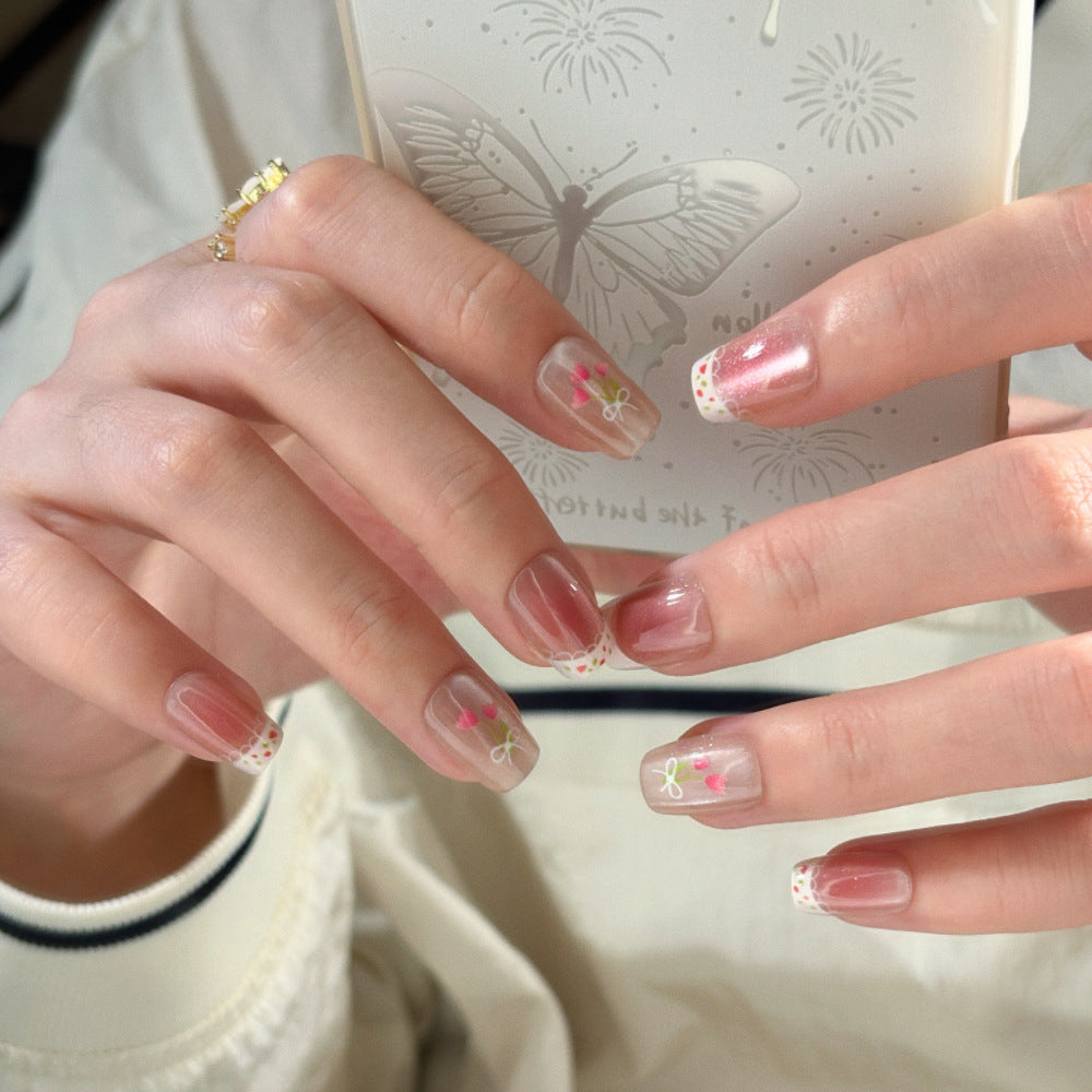Floral-Inspired Press-On Nail Set Bowlift