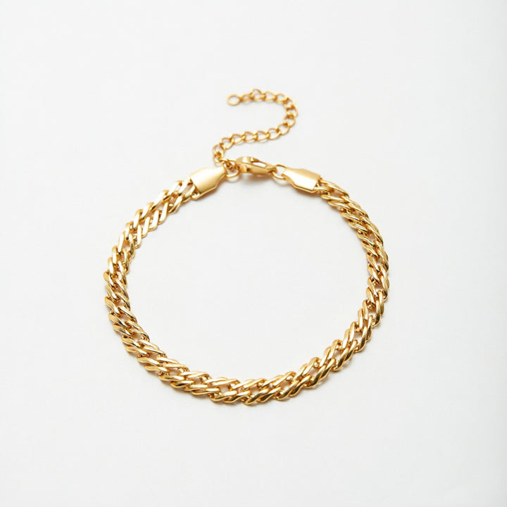 Stylish Interwoven Chain Bracelet Bowlift