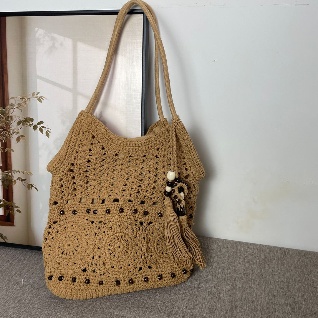 Fashionable Macramé Bag with Detailed Bead Decoration Bowlift