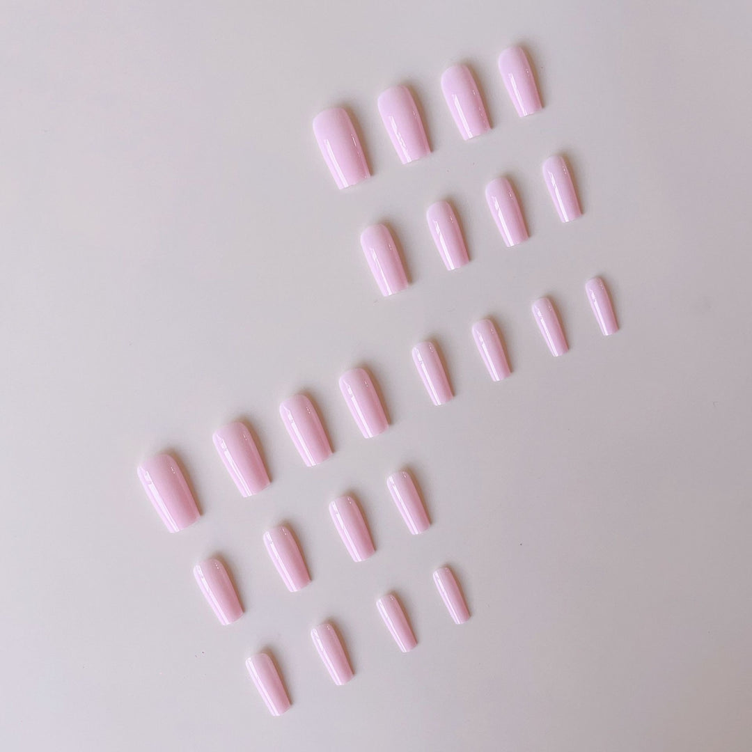Artificial nail tips with high-gloss finish Bowlift