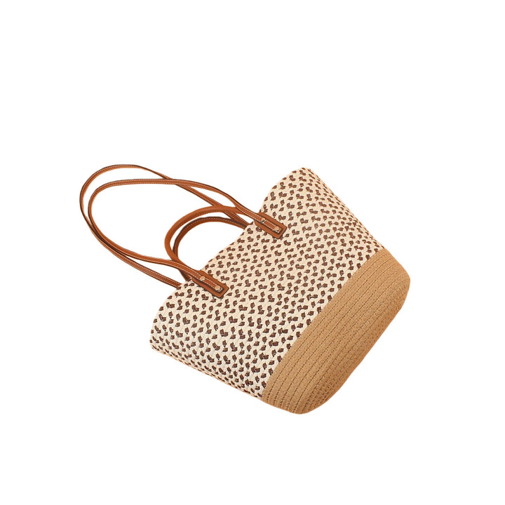 Elegant and Spacious Beach Bag with Woven Design Bowlift