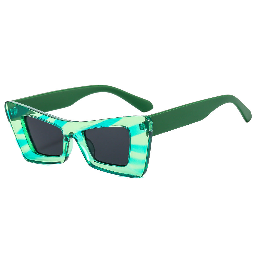 Ladies eye-catching designer sunglasses with modern prism frame Bowlift