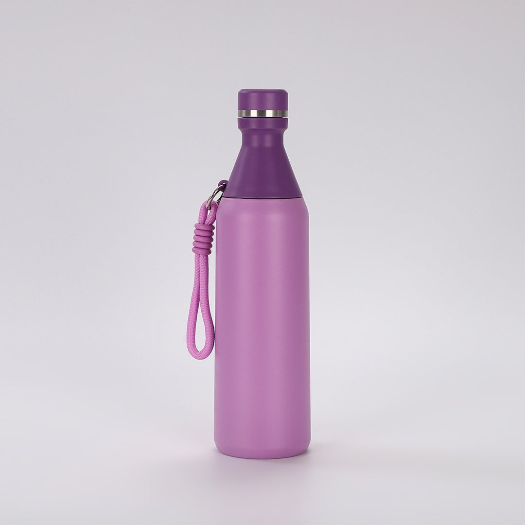 Ladies insulated drinking bottle with practical carrying strap Bowlift