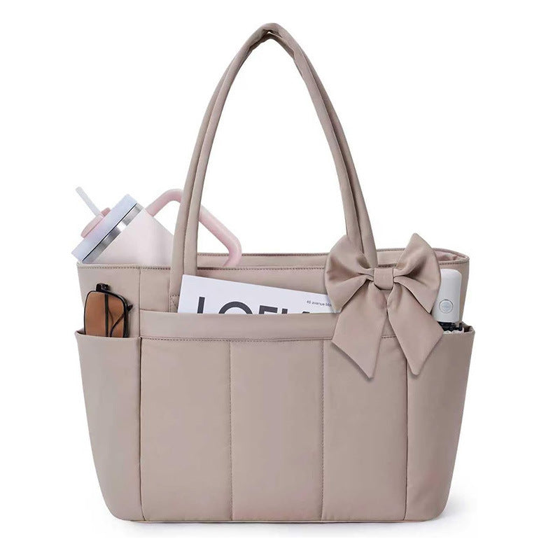 Elegant shopping bag with side pockets Bowlift