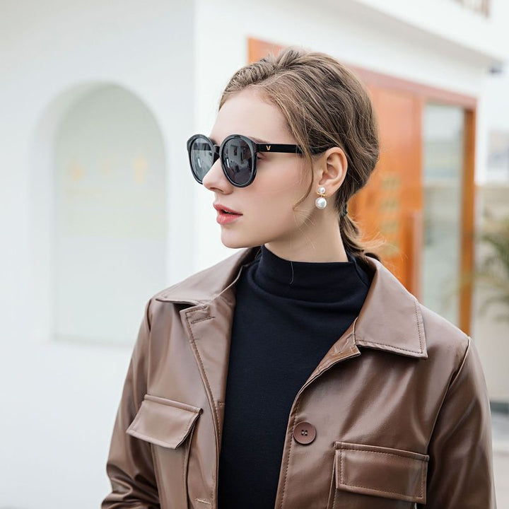 Women’s Fashion Sunglasses in Cat-Eye Style Bowlift