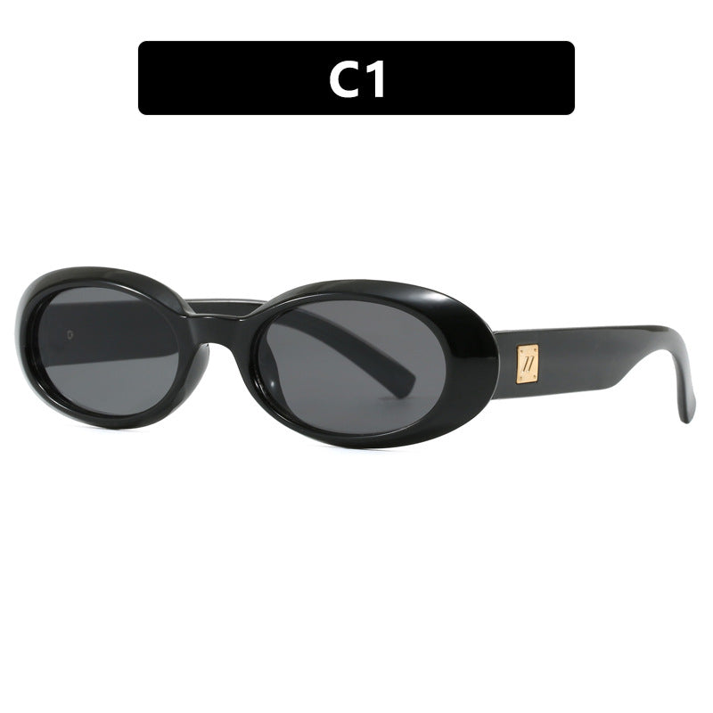 Ladies exclusive sunglasses in elegant oval design Bowlift