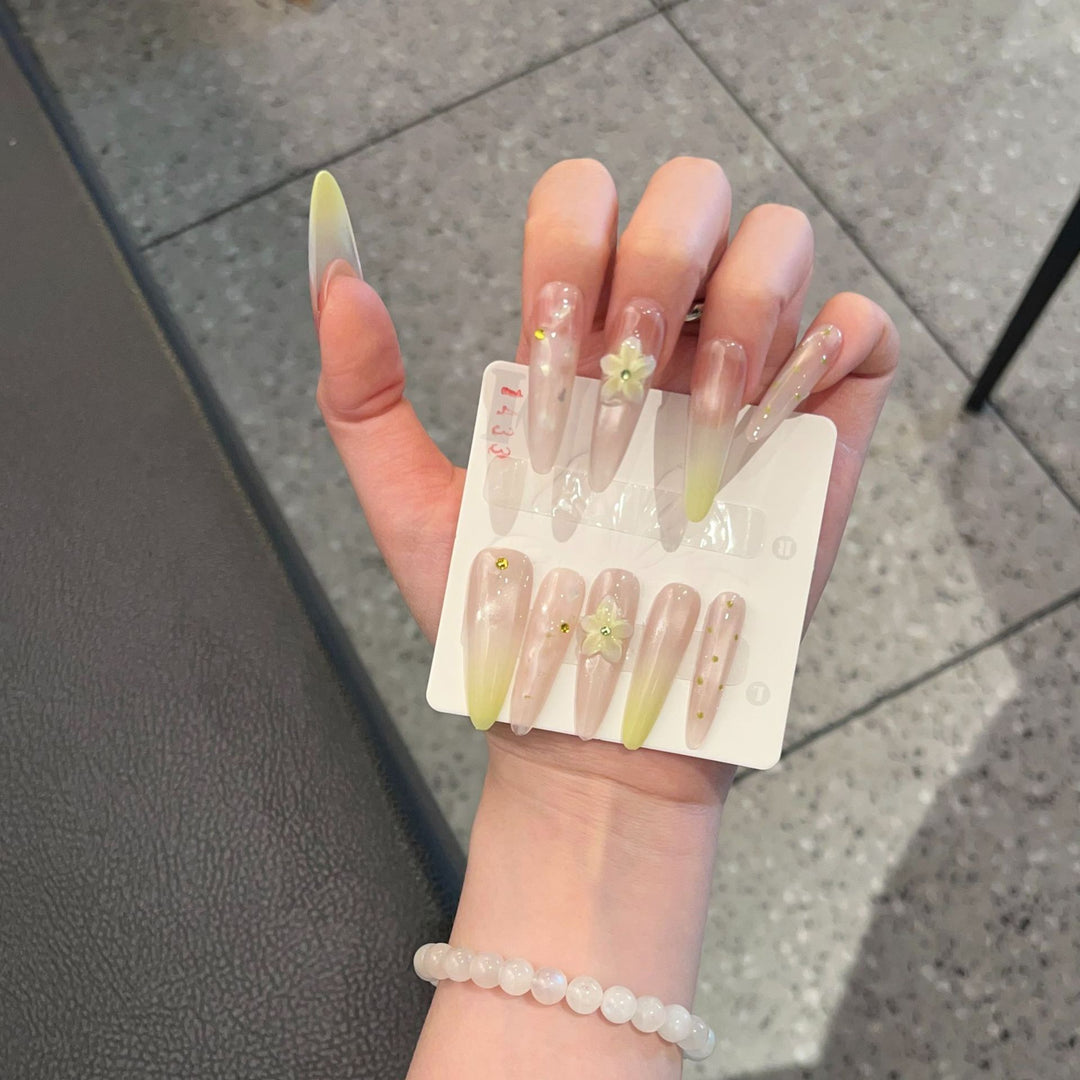 Elegant Long Stiletto Press-On Nail Art Set with Floral Accents Bowlift