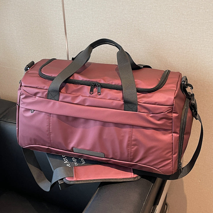 Sporty travel bag with insulated lining Bowlift