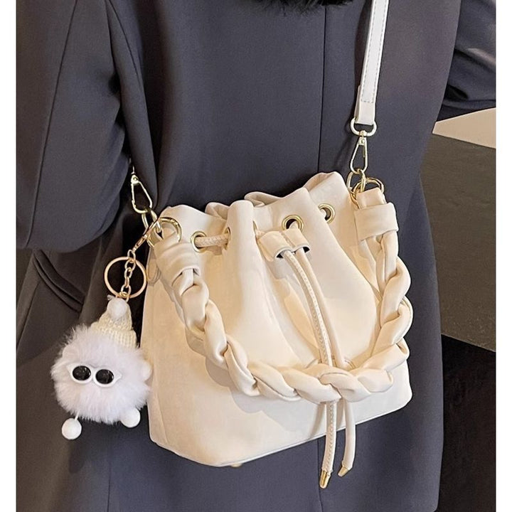 Stylish Crocheted Shoulder Bag Bowlift