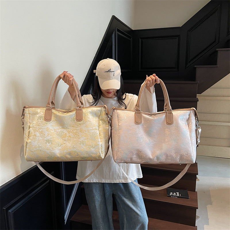 Elegant travel bag with luxurious pattern print Bowlift