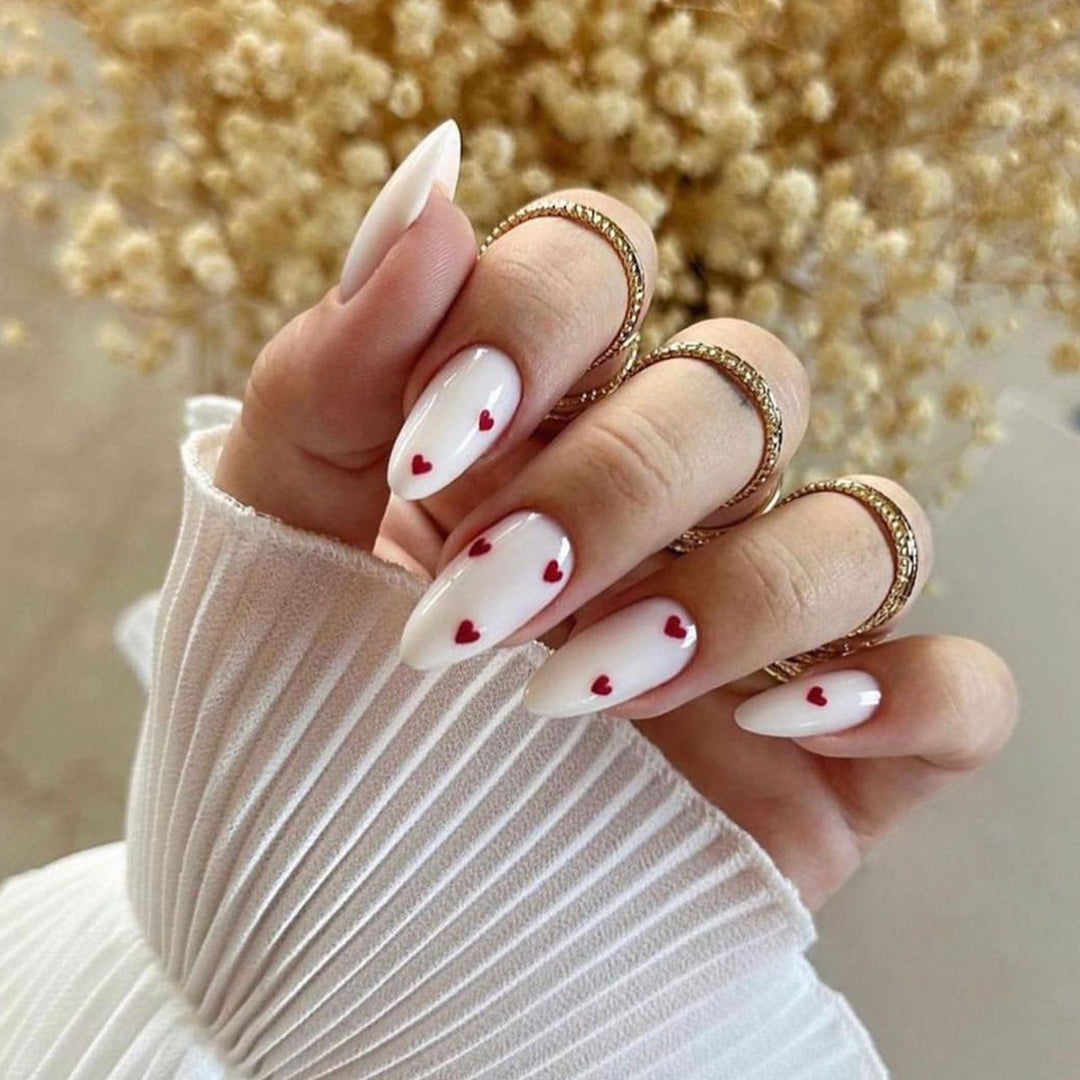 Romantic Heart-Accent Gel Nail Art Extensions Bowlift
