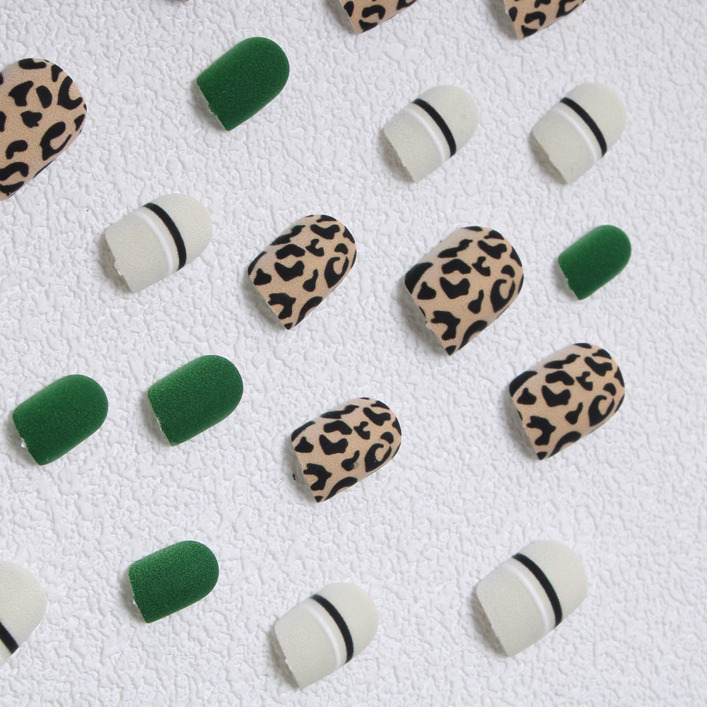 Trendy Nail Art Set Bowlift