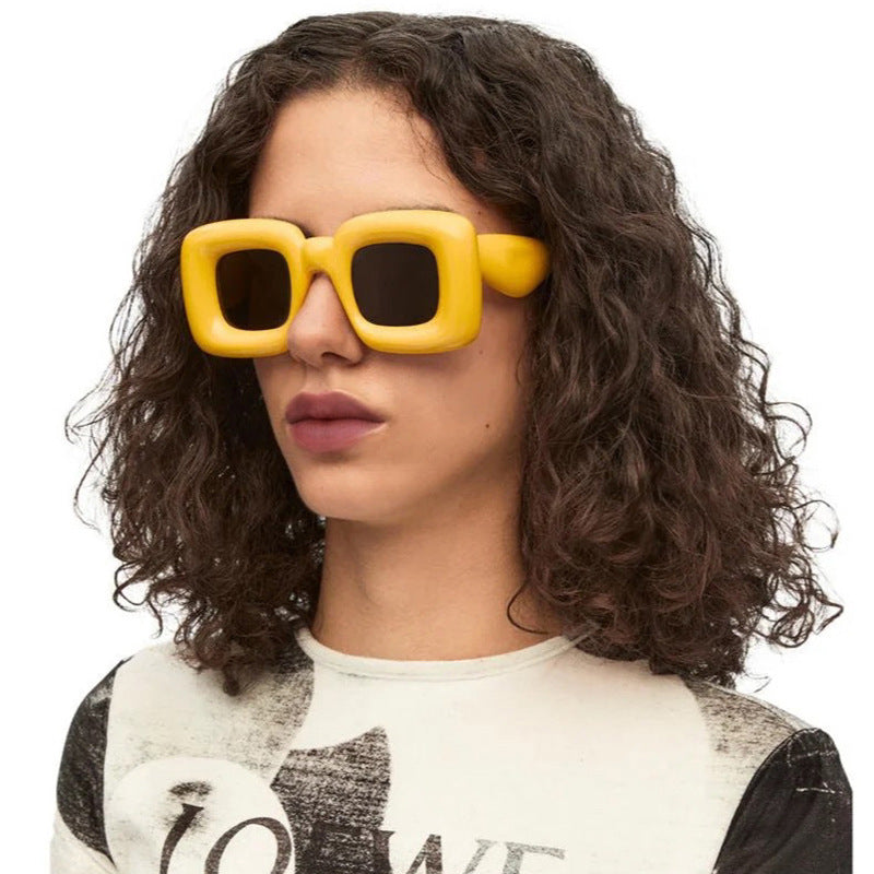 Women rectangular sunglasses with wide frame and protective UV filter Bowlift