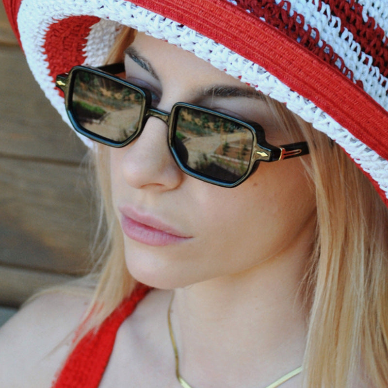 Women's square sunglasses with elegant design and polarizing lenses Bowlift