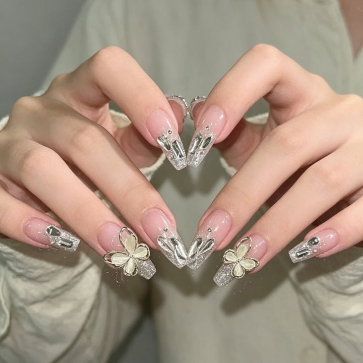 Glamorous Press-On Nail Set with Floral and Glitter Accents Bowlift