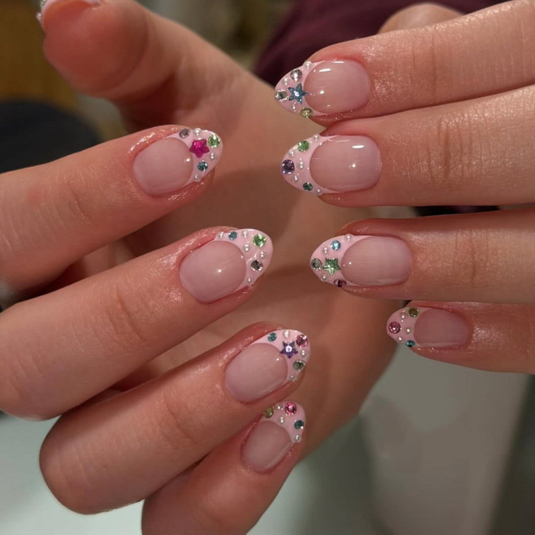 Artful stiletto nails with glitter accents Bowlift