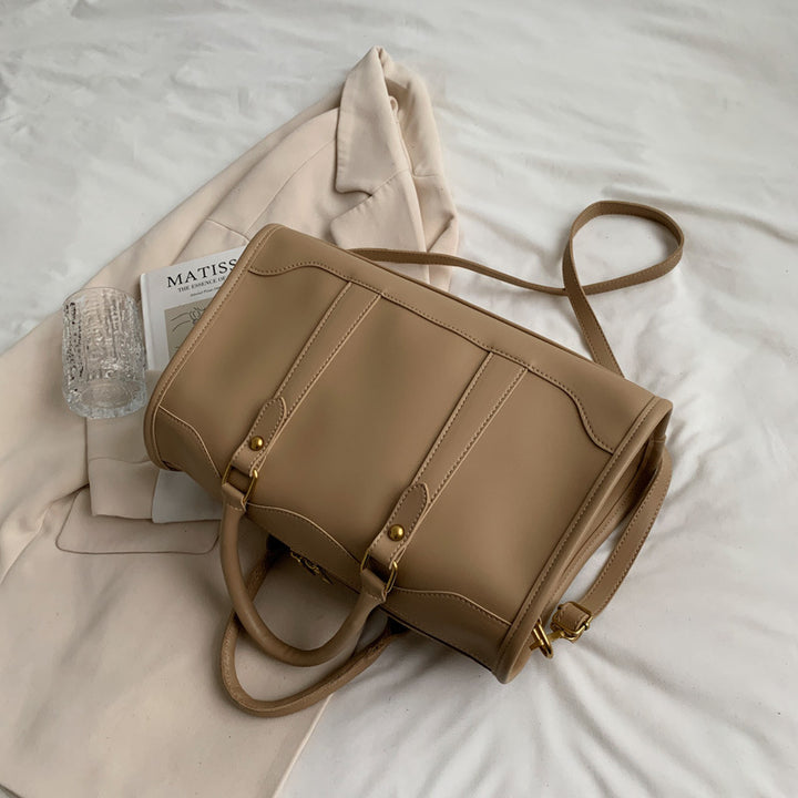Ladies elegant handbag Bowlift