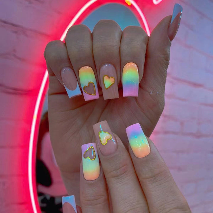 Artistic Heart-Themed Press-On Nail Designs Bowlift